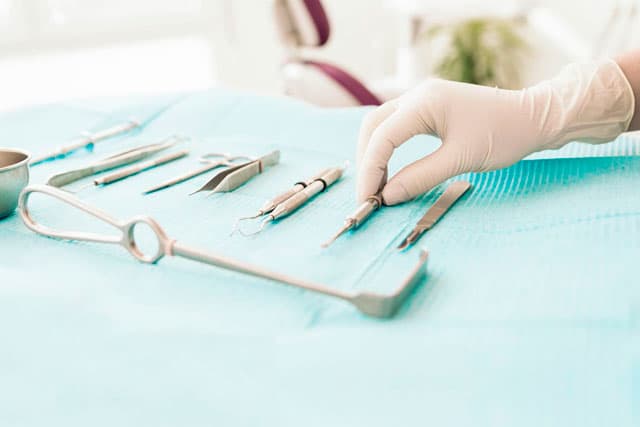 Especialistas en cirugía oral en Boiro y Ribeira