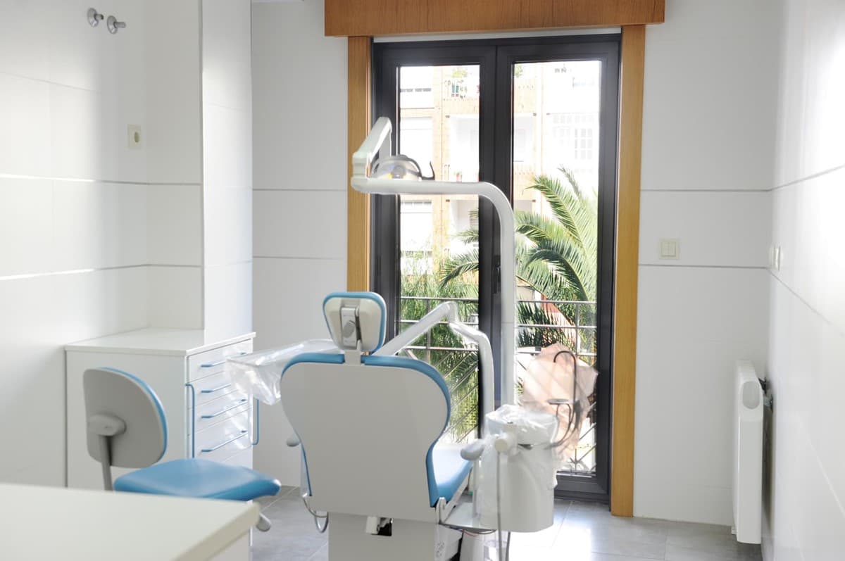 Clínica Dental Alborés en Boiro